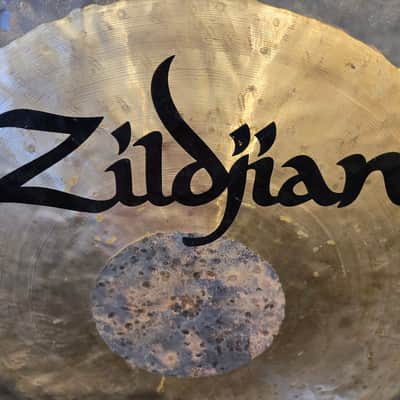 Zildjian 26" Orchestral Hand Hammered Gong with Stand image 3