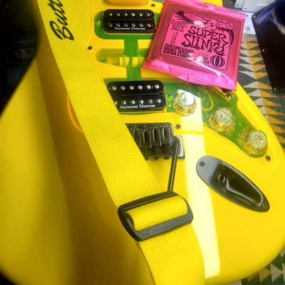 Butter Custom stratocaster style Guitar 2026 - Yellow image 12