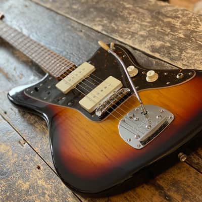 Fender Japan Jazzmaster 1966 Reissue MIJ JD-Serial 2016 Three Tone Sunburst image 3