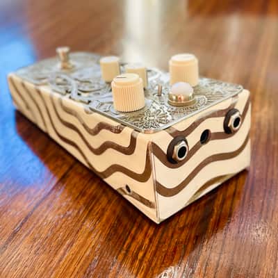 Beetronics Abelha Tropical Fuzz Custom Shop image 2