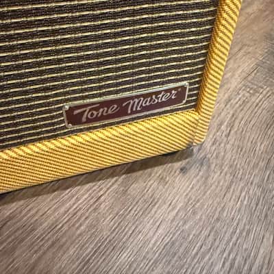 Fender Tone Master FR-12 1000-Watt 1x12" Active Guitar Speaker Cabinet 2025 - Present - Tweed image 3
