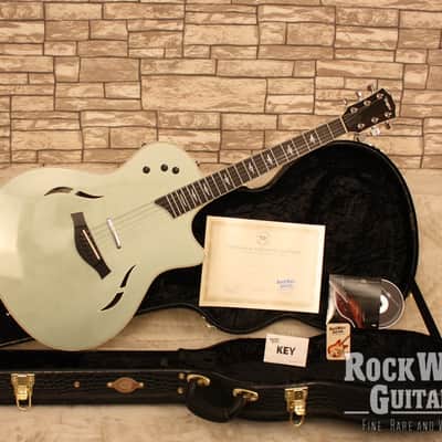 Taylor T5-C1 2006 - Sage Green image 3