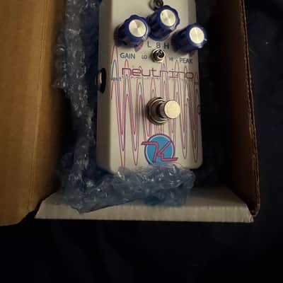 2010s Keeley Neutrino V1 - White image 7