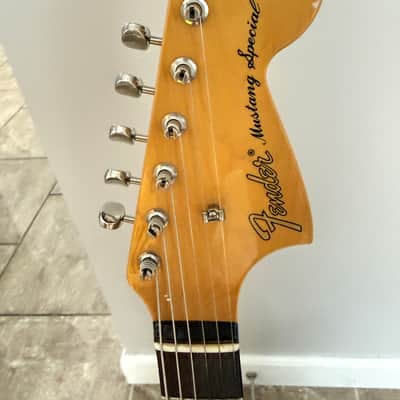 Fender Pawn Shop Mustang Special 2012 - 2013 - Candy Apple Red image 3