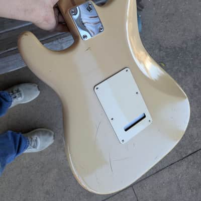 Fender Stratocaster Hwy 1 2006 - vintage white image 2