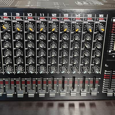 Roland M-160 Rack Mountable sixteen-channel Line Mixer image 4