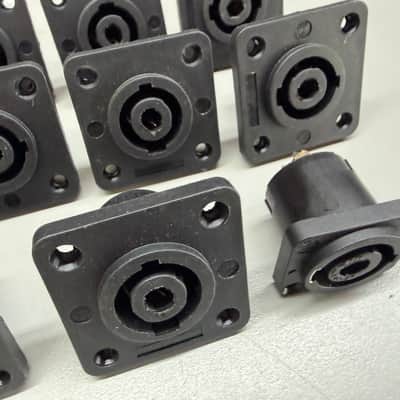 10 SpeakOn 4 Pole Mount Female Connectors image 3