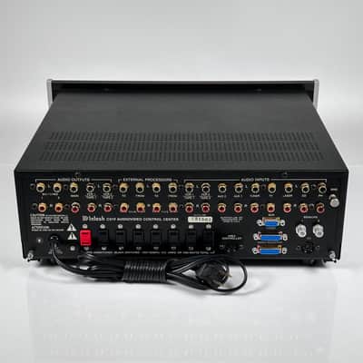 McIntosh C31V Audio/Video Control Center image 10