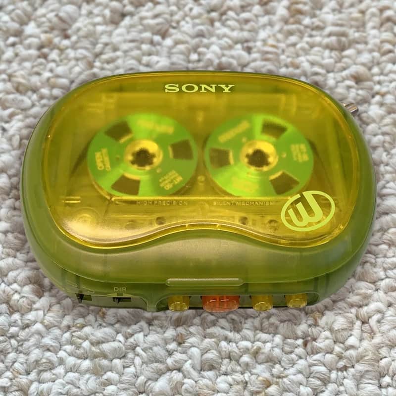 Sony WM-EQ2 [COLLECTIBLE] Walkman Cassette Player, Super Rare Green, NEAR MINT Working Shape !! image 1