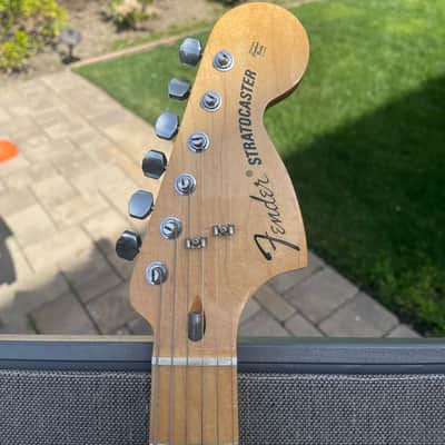 Fender 70s reissue natural strat. Upgraded pickups!! Stratocaster 2013 ish - Natural image 4