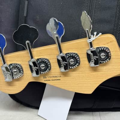 Fender American Performer Jazz Bass 4-string J-Bass with Gig Bag 2019 - Arctic White / Rosewood fingerboard image 8
