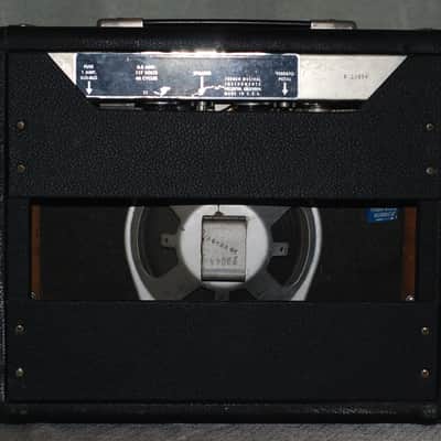 1966 Fender Blackface Vibro Champ 6-Watt 1x8" Guitar Combo image 4