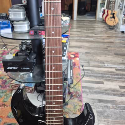 Yamaha Eg112c2 image 3