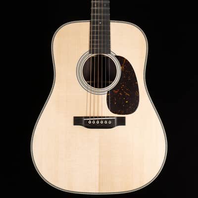 Martin Custom Shop D-28 Authentic 1937 (550) image 3