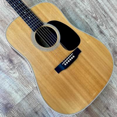 Martin Standard Series D-28 2010 Gloss Natural image 6