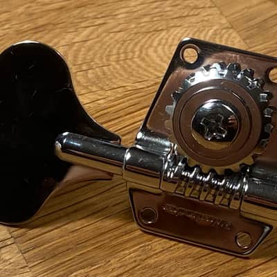 Rickenbacker Bass Tuners Set image 4