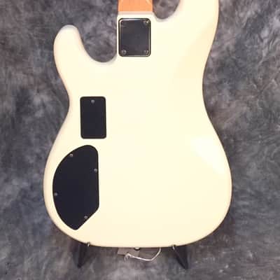 1987-1988 Fender Power Jazz Bass Special White - MIJ E-Series image 4
