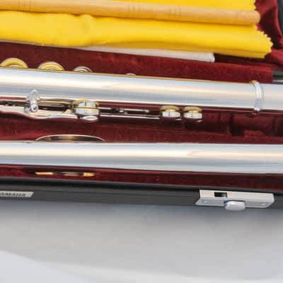Yamaha YFL-461 All Silver Intermediate Flute Open-hole C-foot *Made in Japan *Overhauled New Pads image 6