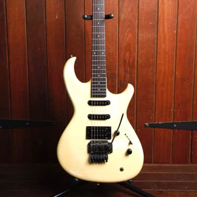 Aria Pro II RS Wildcat DX HSS Solidbody Electric Guitar 1986 Pre-Owned image 2
