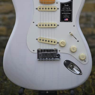 Fender American Ultra Luxe Vintage '50s Stratocaster, Maple Fingerboard - White Blonde image 1