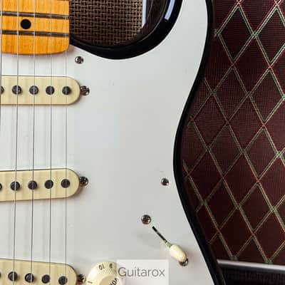 2016 Fender Eric Johnson Stratocaster 2 Tone SB image 7