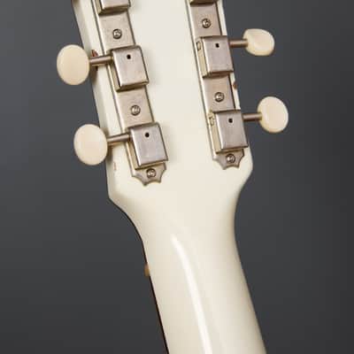 Echopark Case Study Downtowner Joe Perry Spec 2016 - Vintage White image 6