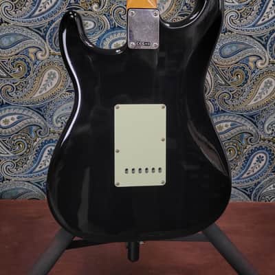 Fender Vintera II Road Worn '60s Stratocaster Black Maple Fingerboard image 2