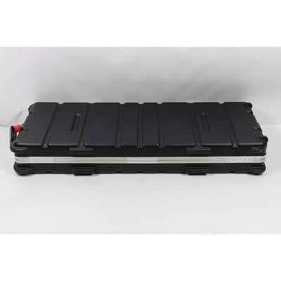 SKB SKB-5820W 88-Key Keyboard Case with Wheels Regular image 2