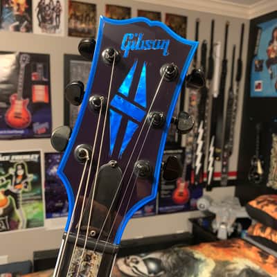 STINGER 🐈🕷️! 2015 Gibson Custom Shop Les Paul Custom Quilt Top M2M Made To Measure Blue Widow Burst Trans Aqua Black Fretboard Bare Knuckel Juggernaut Blackout Special Order Figured F Q 5A 7A Abalone Inlay Blueberry Cobalt image 2