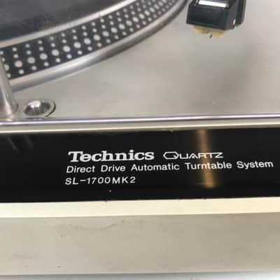 Technics SL-1700 MK2 Quartz Direct Drive Turntable image 6