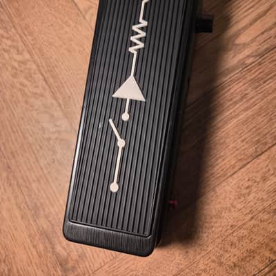 Dunlop MC404 CAE Custom Audio Electronics Wah 2010 - Present - Black