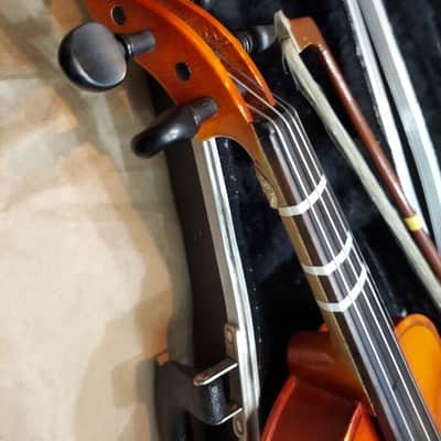 Suzuki model 101RR size 1/4 violin, Japan 1988, with case & bow, Very Good Cond image 7