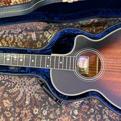 Larrivee OOV-03MH - Vintage Sunburst image 9