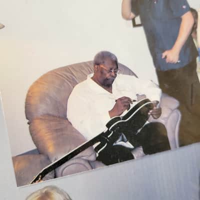 Gibson BB King Lucille Signature 2004 Signed by BB King with Pictures - Black image 20