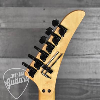 Pre-Owned Kramer Night Swan - Lightning with Hard Shell Case image 8