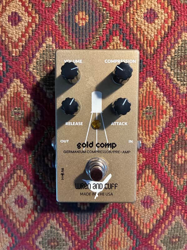 Wren and Cuff Gold Comp