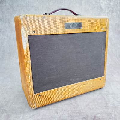 1954 Fender Deluxe Amplifier 5D3 Wide Panel - Tweed image 17
