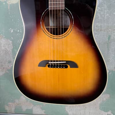 Alvarez Yairi Masterworks Slope Shoulder Dreadnought - Sunburst (FS/Blem) #6215 image 2