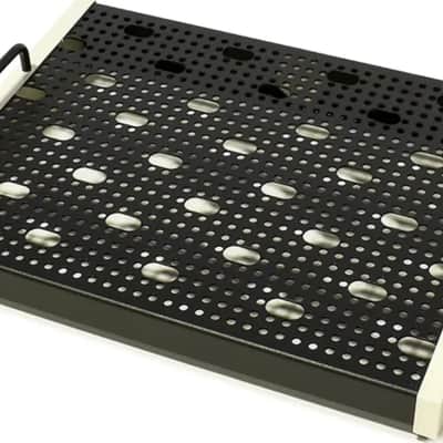 Temple Audio DUO 17 Pedalboard, 17" x 12.5", Vintage White image 2