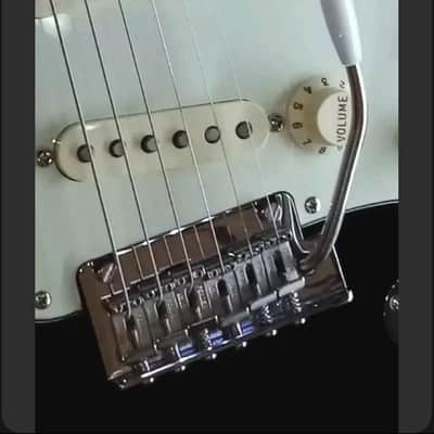 PUSH-IN 3/16 FENDER Professional 4,66mm Gilmour 4¾ SHORT ARM BLACK STRAT Or REDSTRAT 5⅕ Leva Corta For Strat Pro 10/32 2Point Sync Trem Fender Wilkinson - Gotoh image 2