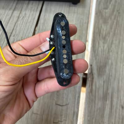 READ Fender Vintage Noiseless Stratocaster Pickup bridge Pickup ONLY image 4