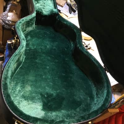 Martin 000 OM hard case image 3