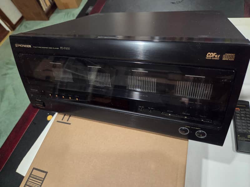 Pioneer PD-F100 Vintage CD player