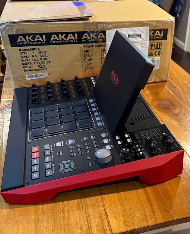 Akai MPC X with Box excellent condition image 1