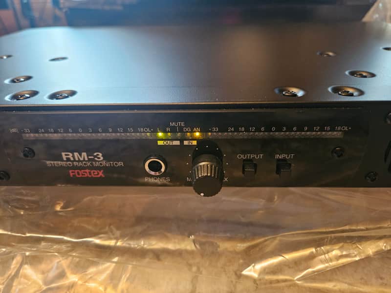 Fostex RM-3 Active Rackmount Monitor image 1