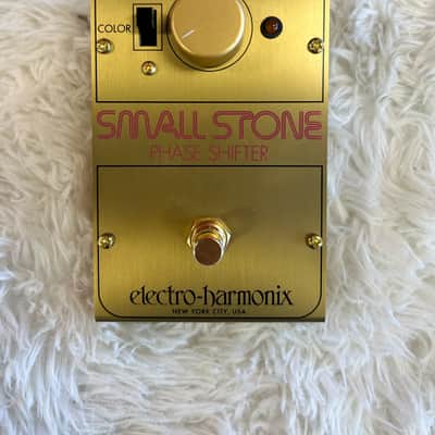Electro-Harmonix Golden Small Stone Phase Shifter 2024 - Gold image 1