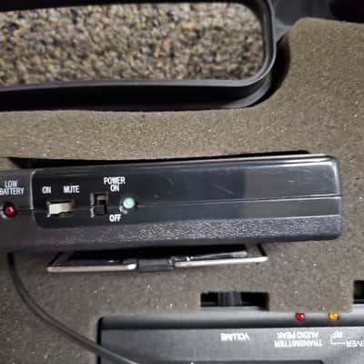 Shure T1G and T3 Wireless Bodypack System, CF 183.6 MHz image 2