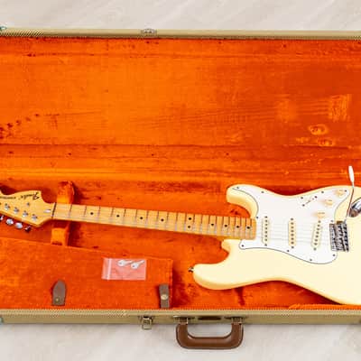 1994 Fender Custom Edition Yngwie Malmsteen Stratocaster ST72-140YM Yellow White w/ Dimarzio & Tweed Case, Japan MIJ image 22