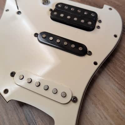 Fender Loaded Stratocaster Guitar Pickguard American HSS 2007 White image 3