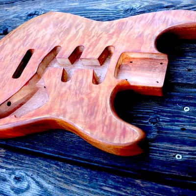Stratocaster body, mahogany/maple image 5